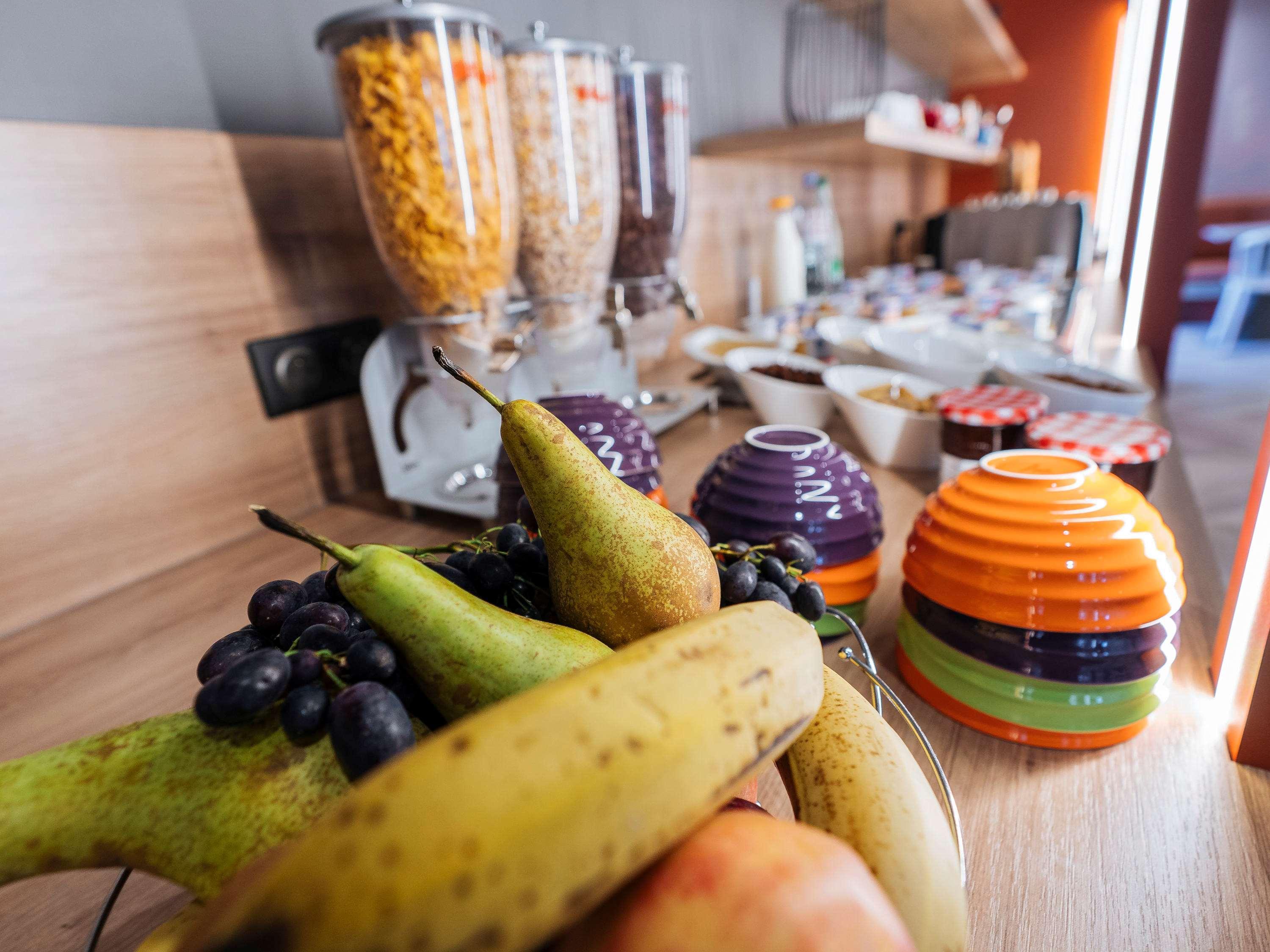 Ibis Styles Le Mans Gare Sud Hotel Buitenkant foto