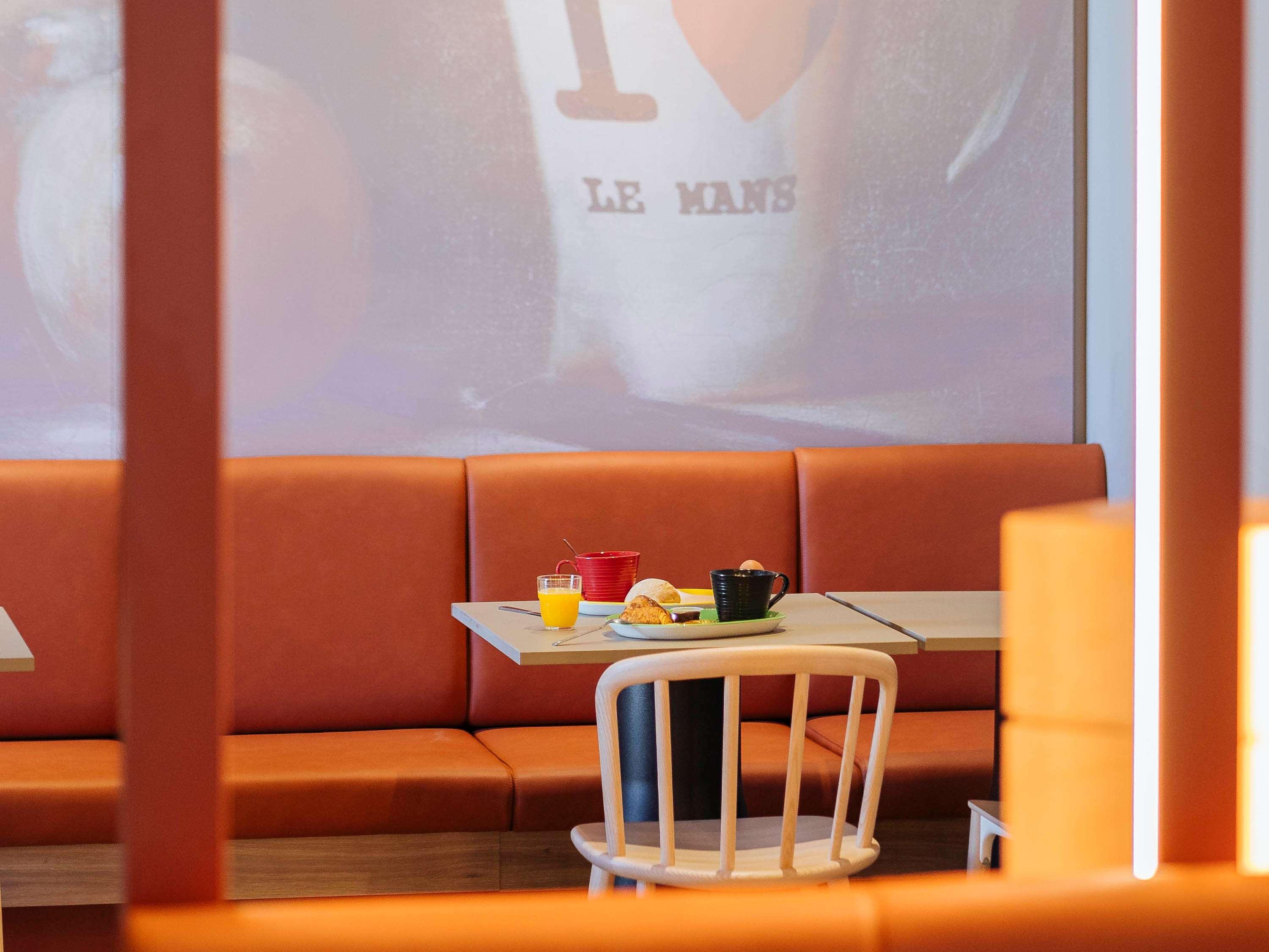 Ibis Styles Le Mans Gare Sud Hotel Buitenkant foto
