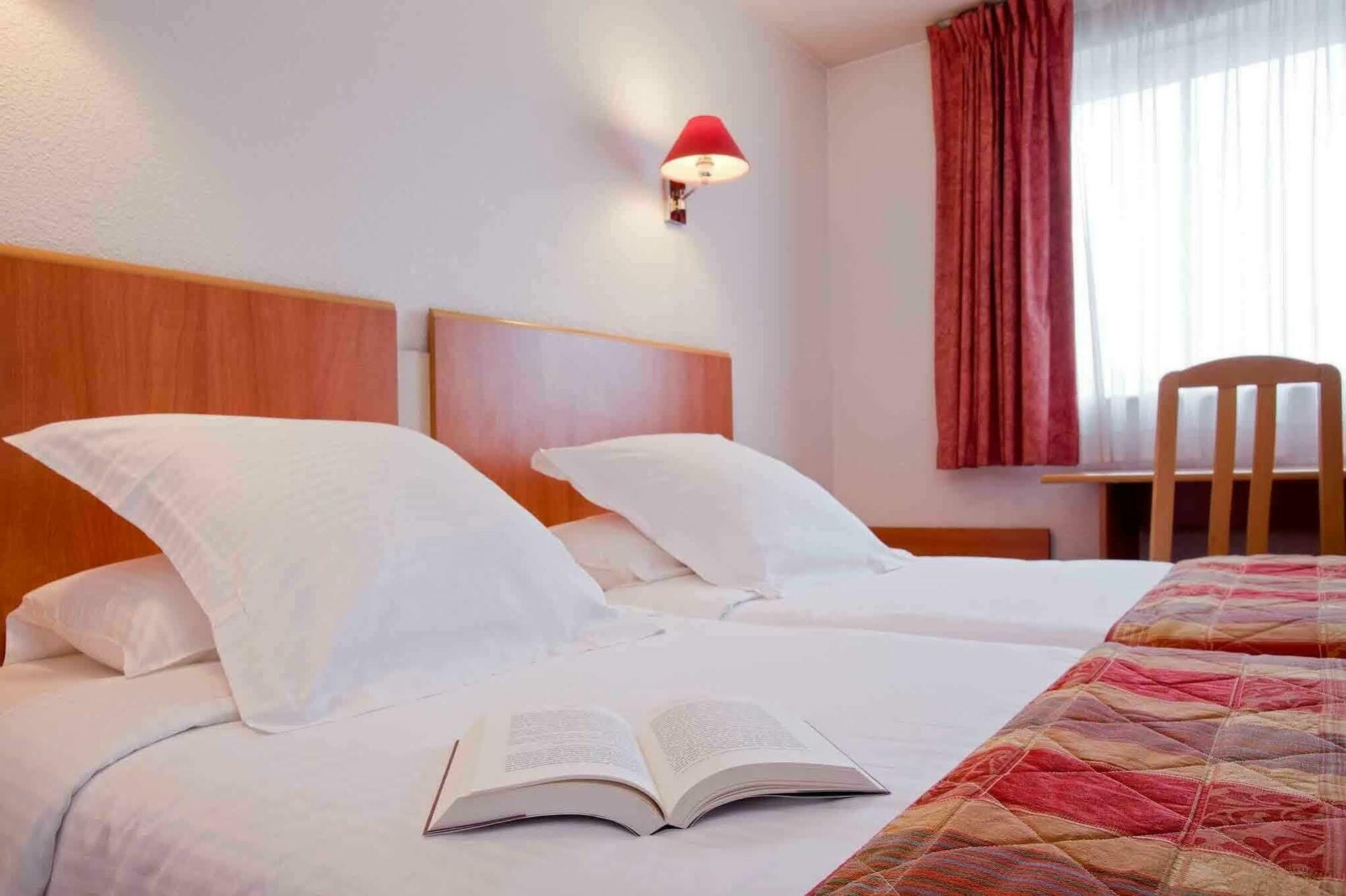 Ibis Styles Le Mans Gare Sud Hotel Buitenkant foto
